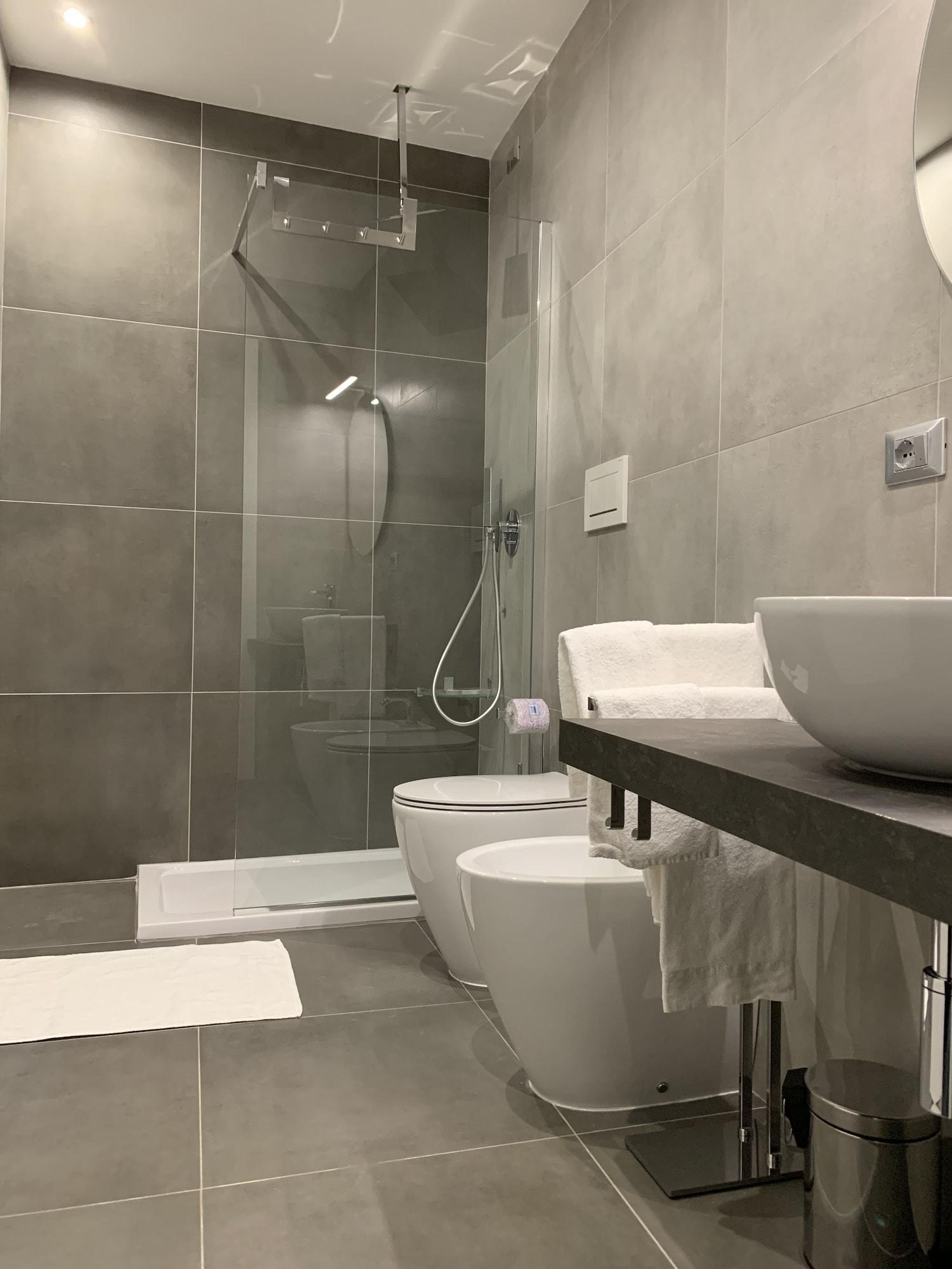 Aparthotel Bossi Milan Bagian luar foto