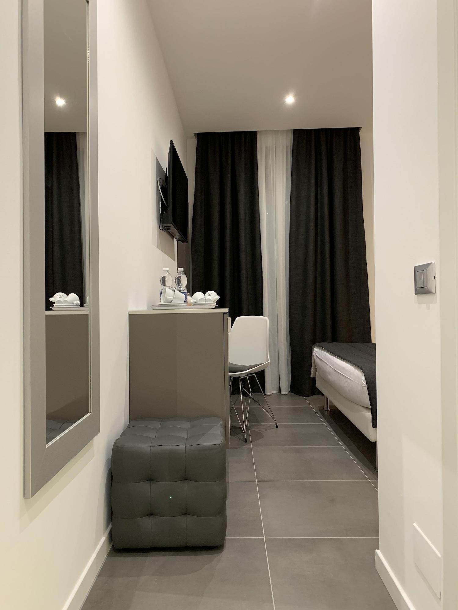 Aparthotel Bossi Milan Bagian luar foto