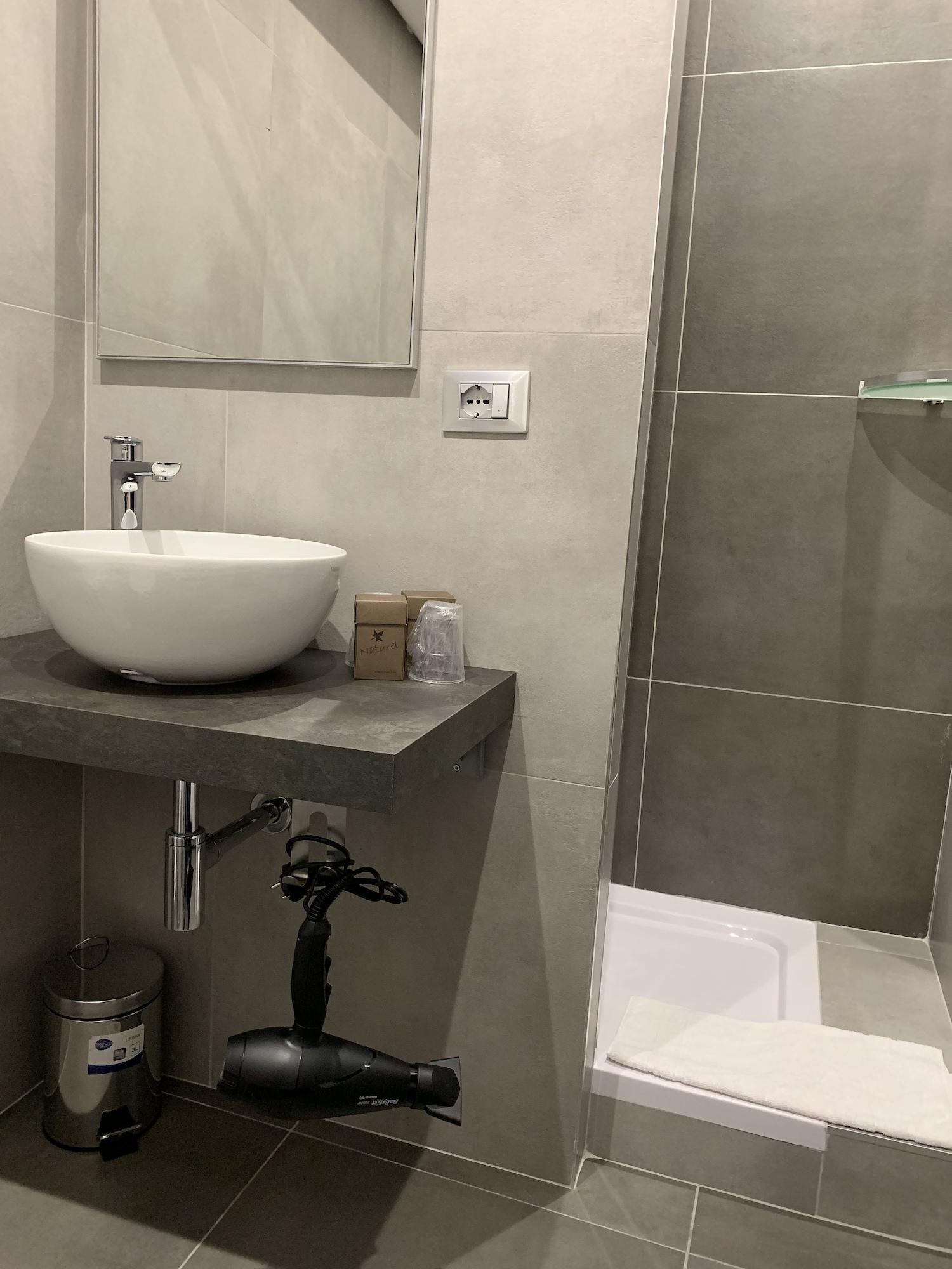 Aparthotel Bossi Milan Bagian luar foto
